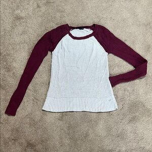 American Eagle Outfitters Maroon and Cream Knit Sweater